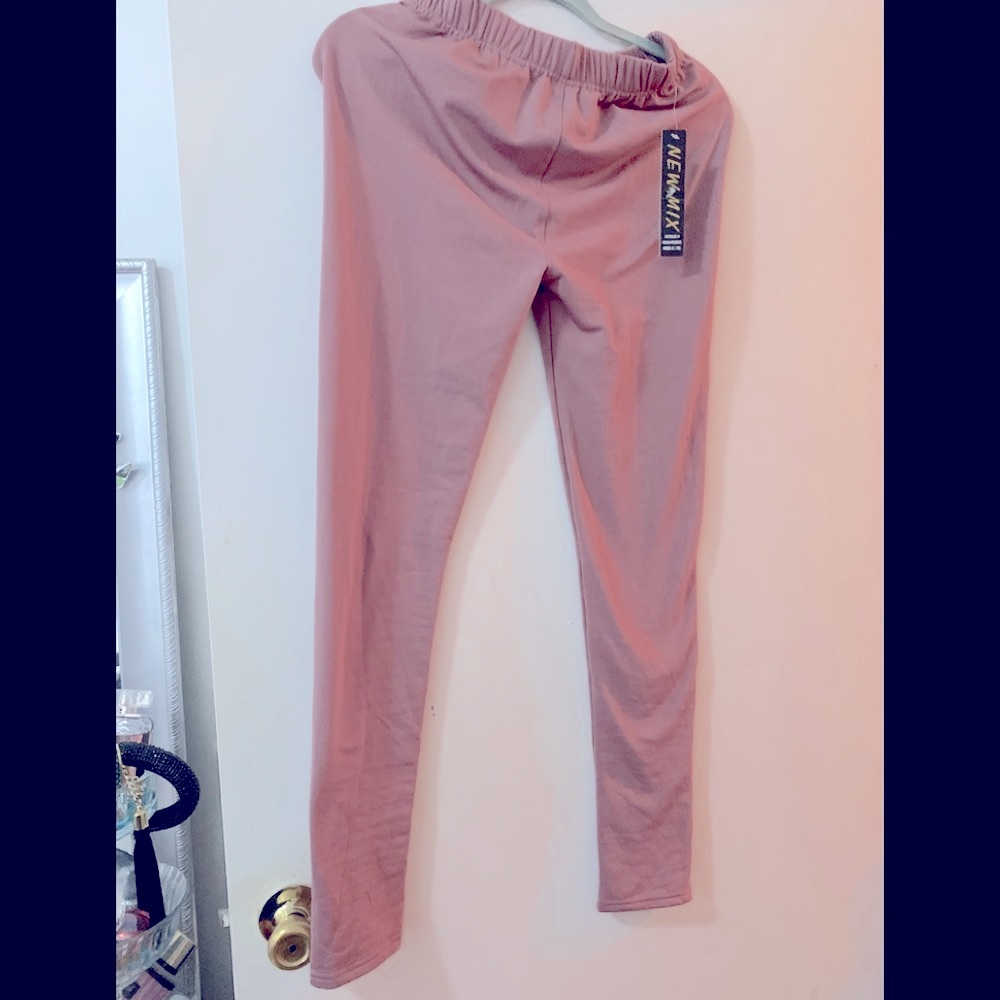 Leggings buttery soft with soft light fleece inside size l/xl Mauve color